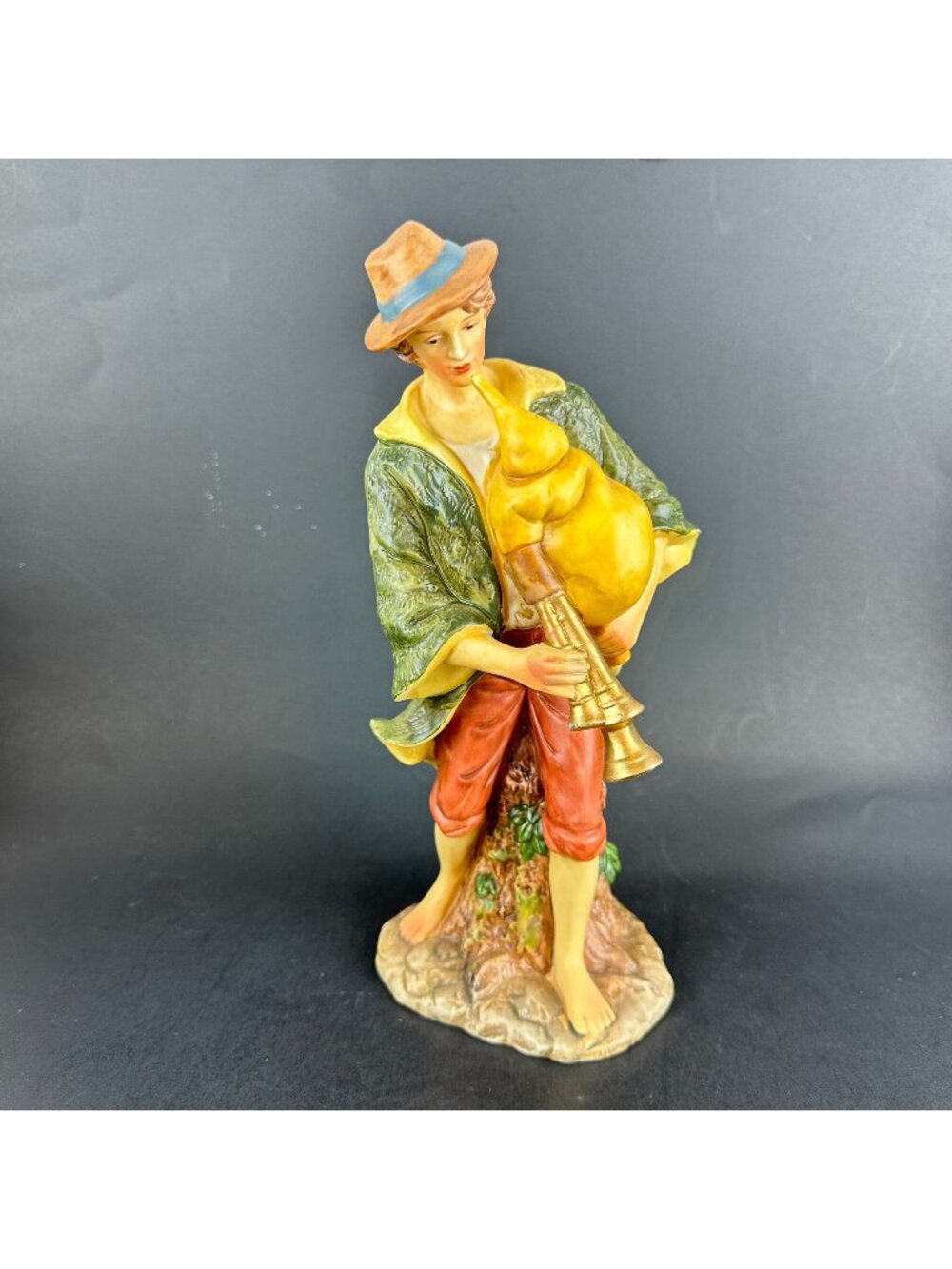 Grandeur Noel Porcelain Nativity Boy with Bagpipes Musician 9.75" Figurine